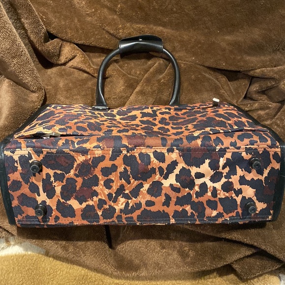 Leopard Print Tracker Laptop Bag - Picture 5 of 6